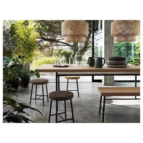 لوستر حصیری ایکیا مدل SINNERLIG، مناسب برای استفاده در فضای کافه