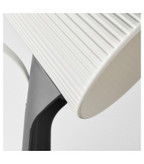 چراغ مطالعه ایکیا مدل SVALLET، شید این آباژور یا چراغ مطالعه فیکس می باشد و قابلیت حرکت را ندارد.